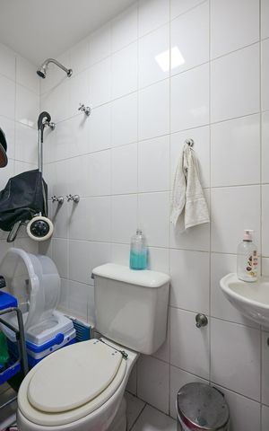Apartamento à venda com 173m², 3 quartos e 3 vagasBanheiro de Serviço
