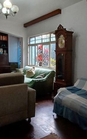 Casa à venda com 193m², 3 quartos e 2 vagasSala