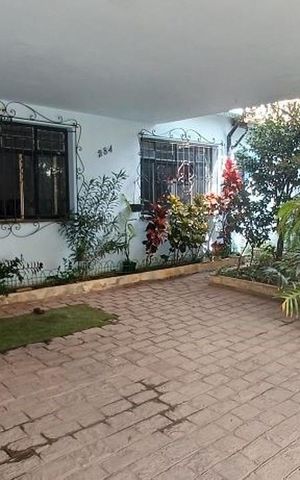 Casa à venda com 193m², 3 quartos e 2 vagasÁrea externa