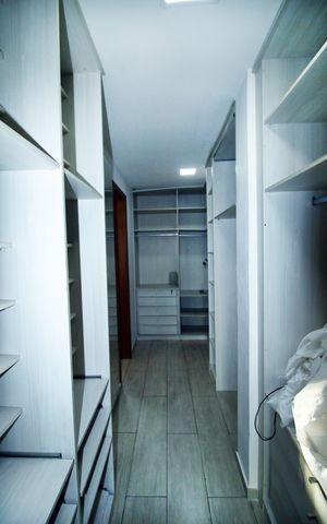 Casa à venda com 247m², 4 quartos e 5 vagasCloset da suíte