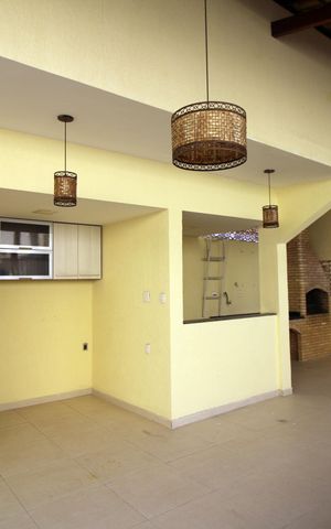 Casa à venda com 247m², 4 quartos e 5 vagasBanheiro - Área gourmet 2