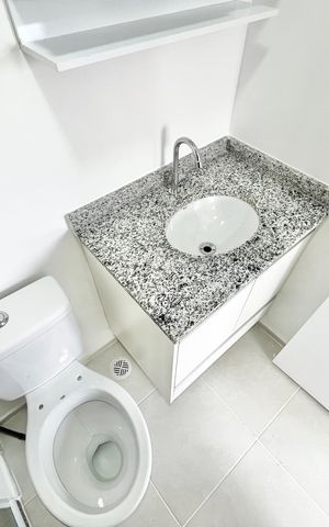 Apartamento para alugar com 36m², 2 quartos e sem vaga Apartamento para alugar com 36m², 2 quartos e sem vagaBanheiro