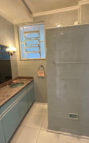 Apartamento à venda com 64m², 2 quartos e sem vagaBanheiro