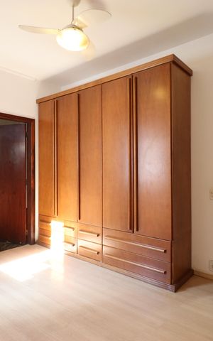 Casa à venda com 340m², 3 quartos e 4 vagasSuite 2