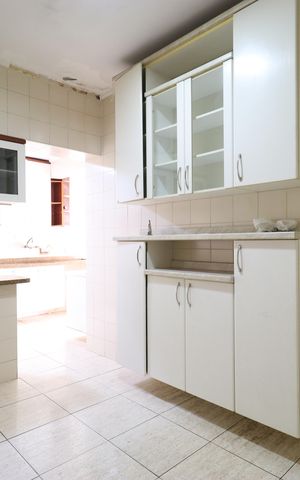 Casa à venda com 340m², 3 quartos e 4 vagasCozinha 