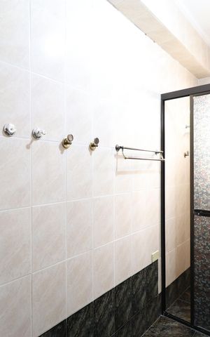 Casa à venda com 340m², 3 quartos e 4 vagasBanheiro da Suíte 3