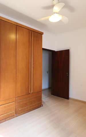 Casa à venda com 340m², 3 quartos e 4 vagasSuite 2