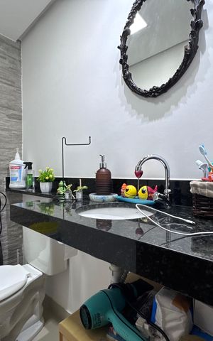 Casa de condomínio à venda com 118m², 3 quartos e 2 vagas Casa de condomínio à venda com 118m², 3 quartos e 2 vagasLavabo