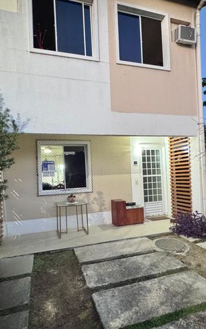 Casa de condomínio à venda com 118m², 3 quartos e 2 vagas Casa de condomínio à venda com 118m², 3 quartos e 2 vagasFachada