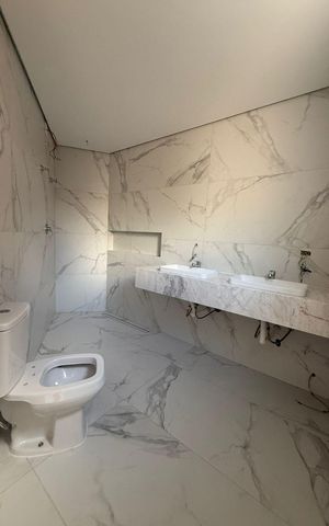 Apartamento à venda com 130m², 4 quartos e 3 vagas