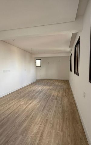 Apartamento à venda com 130m², 4 quartos e 3 vagas