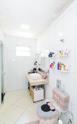 Casa para alugar com 357m², 3 quartos e 2 vagasBanheiro da Suíte