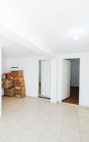 Casa à venda com 250m², 3 quartos e 6 vagasCozinha