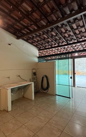 Apartamento para alugar com 210m², 4 quartos e 2 vagas