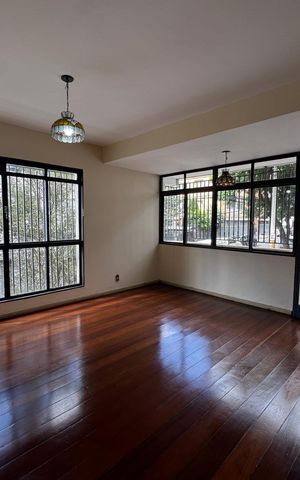 Apartamento para alugar com 210m², 4 quartos e 2 vagas