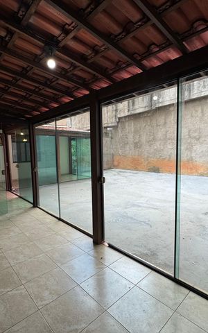 Apartamento para alugar com 210m², 4 quartos e 2 vagas