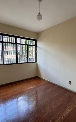 Apartamento para alugar com 210m², 4 quartos e 2 vagas
