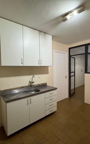 Apartamento para alugar com 210m², 4 quartos e 2 vagas