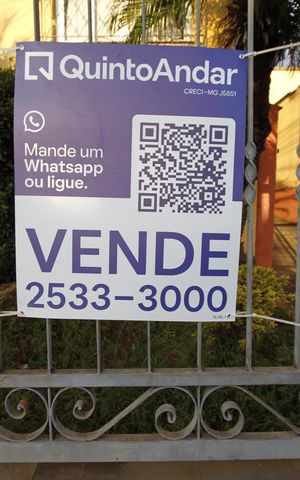 Apartamento à venda com 74m², 3 quartos e 1 vaga Apartamento à venda com 74m², 3 quartos e 1 vagaPlaca