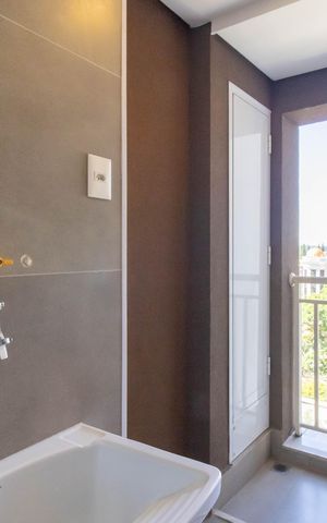 Apartamento à venda com 93m², 3 quartos e 2 vagas Apartamento à venda com 93m², 3 quartos e 2 vagasArea de Serviço