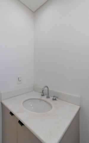 Apartamento à venda com 93m², 3 quartos e 2 vagas Apartamento à venda com 93m², 3 quartos e 2 vagasBanheiro