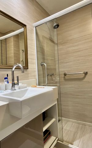 Apartamento à venda com 144m², 3 quartos e 1 vaga Apartamento à venda com 144m², 3 quartos e 1 vagaBanheiro social
