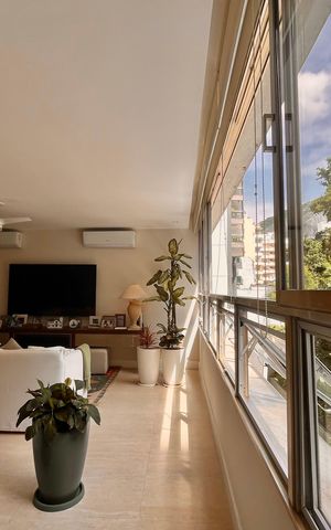 Apartamento à venda com 144m², 3 quartos e 1 vaga Apartamento à venda com 144m², 3 quartos e 1 vagaSala