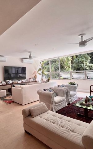 Apartamento à venda com 144m², 3 quartos e 1 vaga Apartamento à venda com 144m², 3 quartos e 1 vagaSala