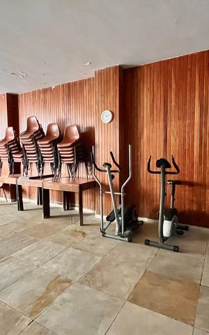 Apartamento à venda com 144m², 3 quartos e 1 vaga Apartamento à venda com 144m², 3 quartos e 1 vagaÁrea comum - Academia