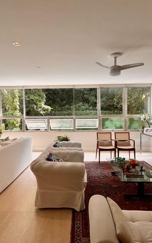 Apartamento à venda com 144m², 3 quartos e 1 vaga Apartamento à venda com 144m², 3 quartos e 1 vagaSala