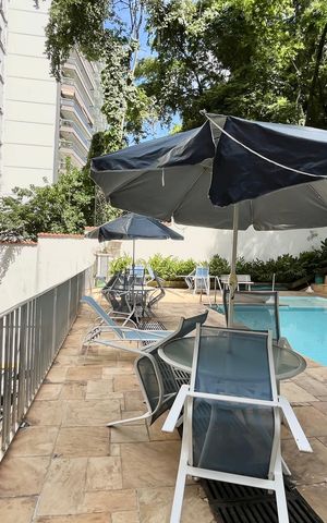 Apartamento à venda com 144m², 3 quartos e 1 vaga Apartamento à venda com 144m², 3 quartos e 1 vagaÁrea comum - Piscina