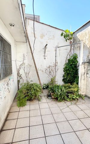 Casa à venda com 350m², 3 quartos e 2 vagas Casa à venda com 350m², 3 quartos e 2 vagasQuintal