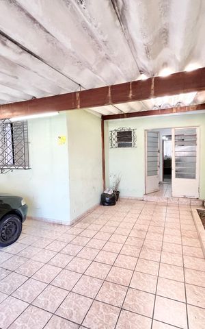 Casa à venda com 350m², 3 quartos e 2 vagas Casa à venda com 350m², 3 quartos e 2 vagasGaragem