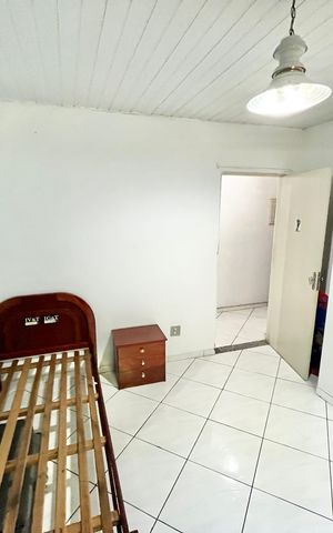 Casa à venda com 350m², 3 quartos e 2 vagas Casa à venda com 350m², 3 quartos e 2 vagasQuarto 1