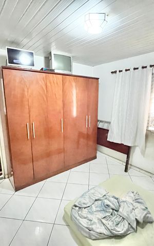 Casa à venda com 350m², 3 quartos e 2 vagas Casa à venda com 350m², 3 quartos e 2 vagasQuarto 2