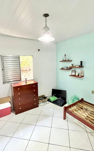 Casa à venda com 350m², 3 quartos e 2 vagas Casa à venda com 350m², 3 quartos e 2 vagasQuarto 1