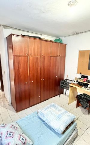 Casa à venda com 350m², 3 quartos e 2 vagas Casa à venda com 350m², 3 quartos e 2 vagasQuarto 3 - Suíte