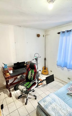Casa à venda com 350m², 3 quartos e 2 vagas Casa à venda com 350m², 3 quartos e 2 vagasQuarto 3 - Suíte