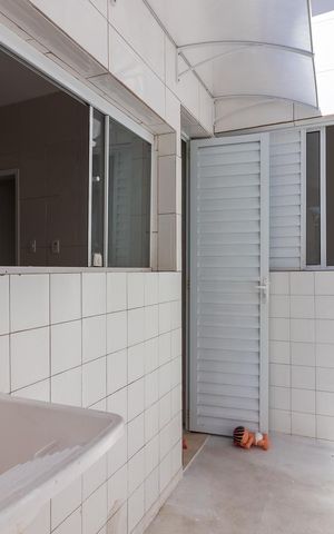 Casa à venda com 210m², 4 quartos e 2 vagasÁrea de Serviço