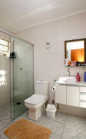 Casa à venda com 98m², 2 quartos e sem vagaBanheiro 1