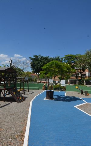 Apartamento à venda com 300m², 4 quartos e 2 vagasÁrea comum - Quadra Esportiva