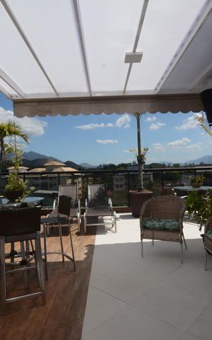 Apartamento à venda com 300m², 4 quartos e 2 vagasPiscina
