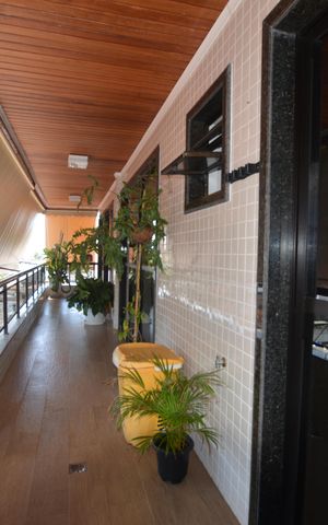 Apartamento à venda com 300m², 4 quartos e 2 vagasVaranda da Cozinha