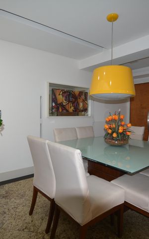 Apartamento à venda com 300m², 4 quartos e 2 vagasSala de Jantar