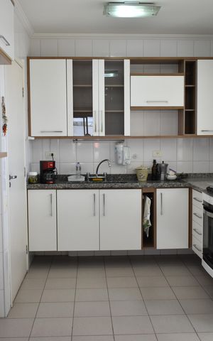 Apartamento à venda com 107m², 3 quartos e 2 vagasCozinha