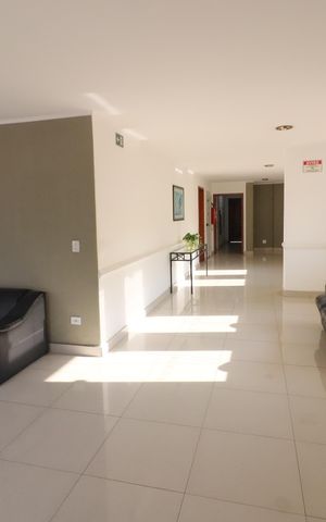 Apartamento à venda com 126m², 4 quartos e 2 vagasÁrea comum - Hall de entrada
