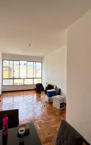 Apartamento à venda com 90m², 3 quartos e 1 vaga Apartamento à venda com 90m², 3 quartos e 1 vagaSala