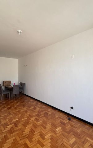 Apartamento à venda com 90m², 3 quartos e 1 vaga Apartamento à venda com 90m², 3 quartos e 1 vagaSala