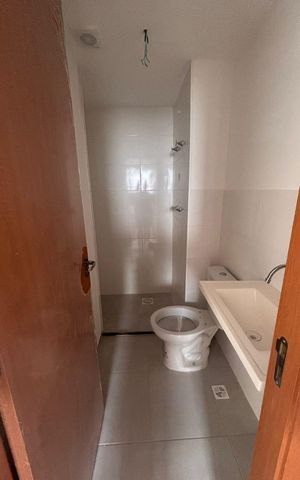 Apartamento à venda com 47m², 2 quartos e 1 vaga Apartamento à venda com 47m², 2 quartos e 1 vagaBanheiro