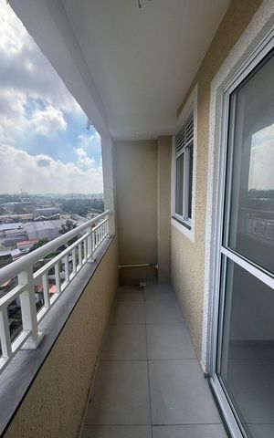 Apartamento à venda com 47m², 2 quartos e 1 vaga Apartamento à venda com 47m², 2 quartos e 1 vagaVaranda